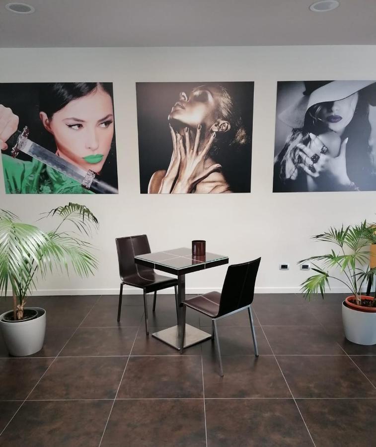 Camelia 4* Cameri