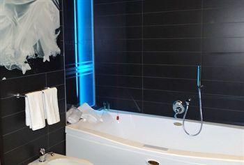 Camelia 4* Cameri