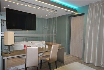 Camelia 4* Cameri