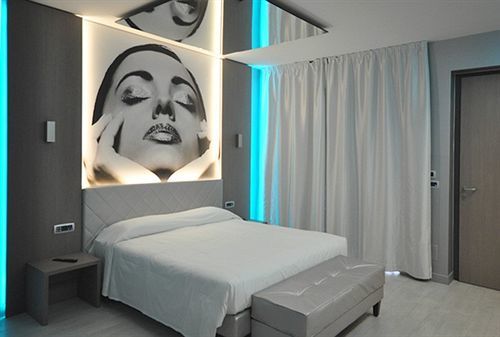 Camelia 4* Cameri