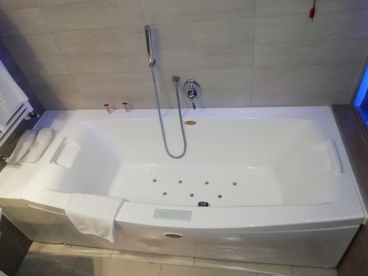 Camelia Motel Cameri